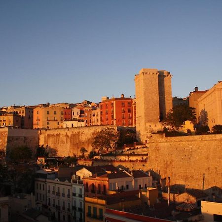 Vista Suites - Piazza Yenne Cagliari Exterior foto